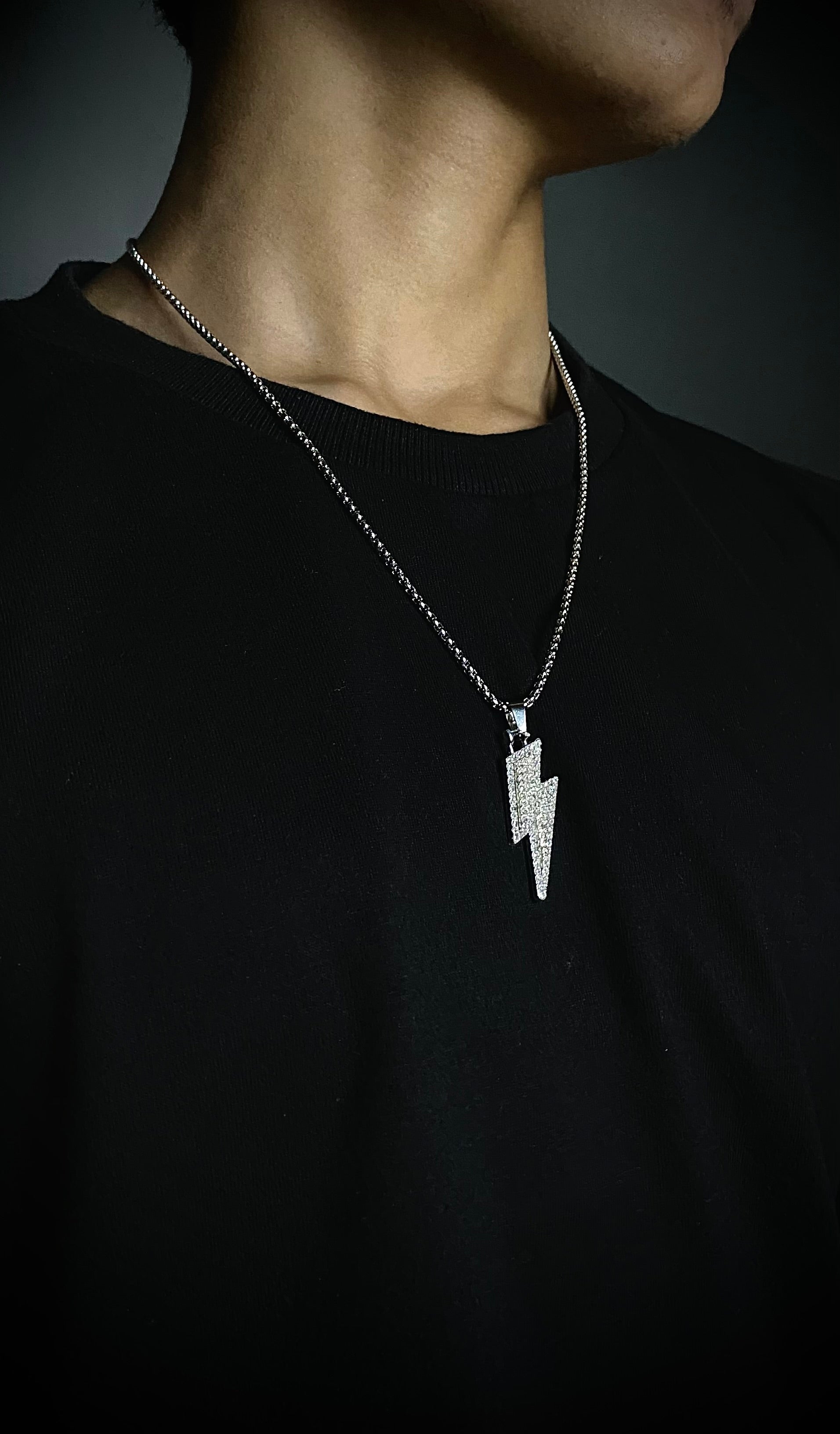 Lightening pendant⚡