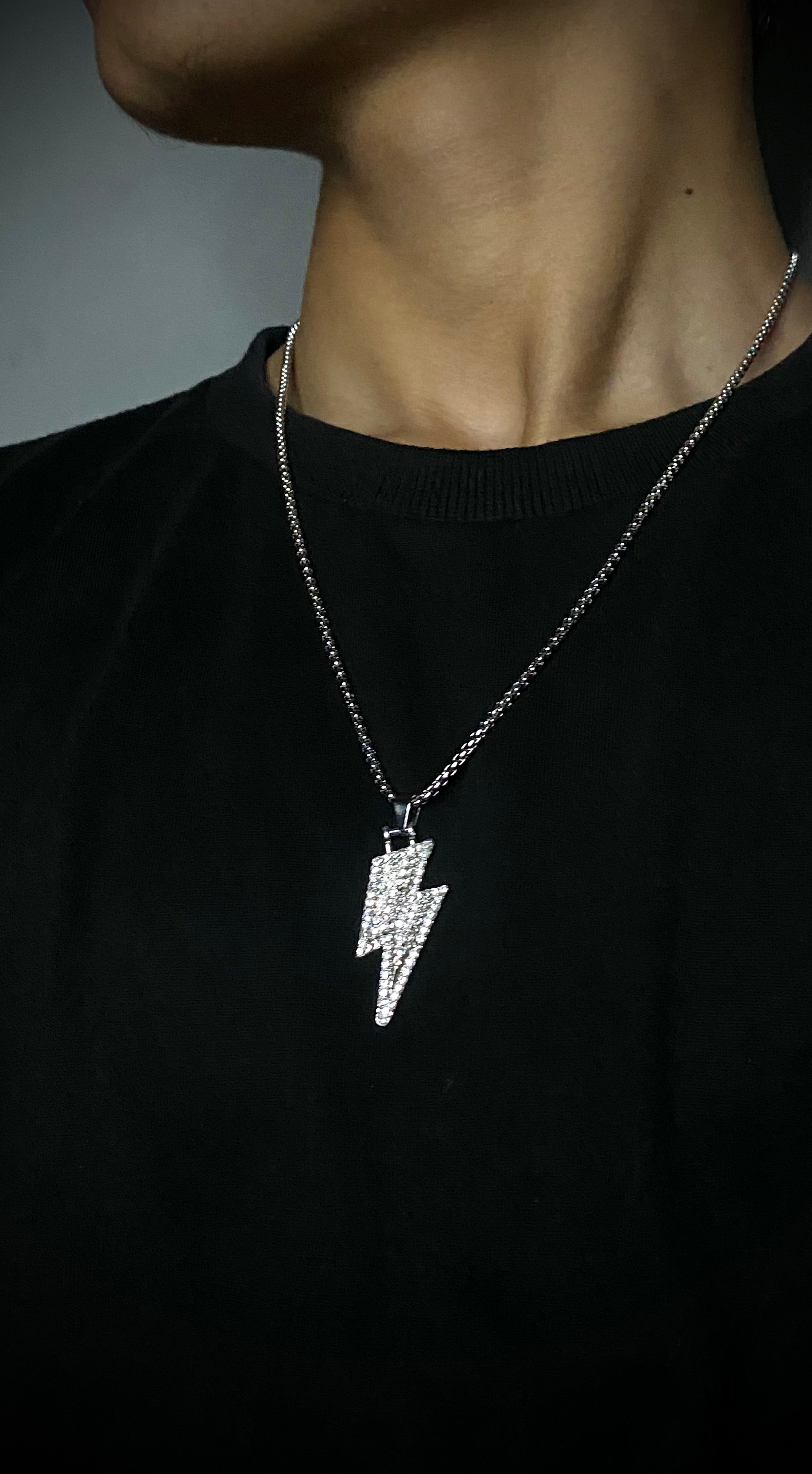 Lightening pendant⚡